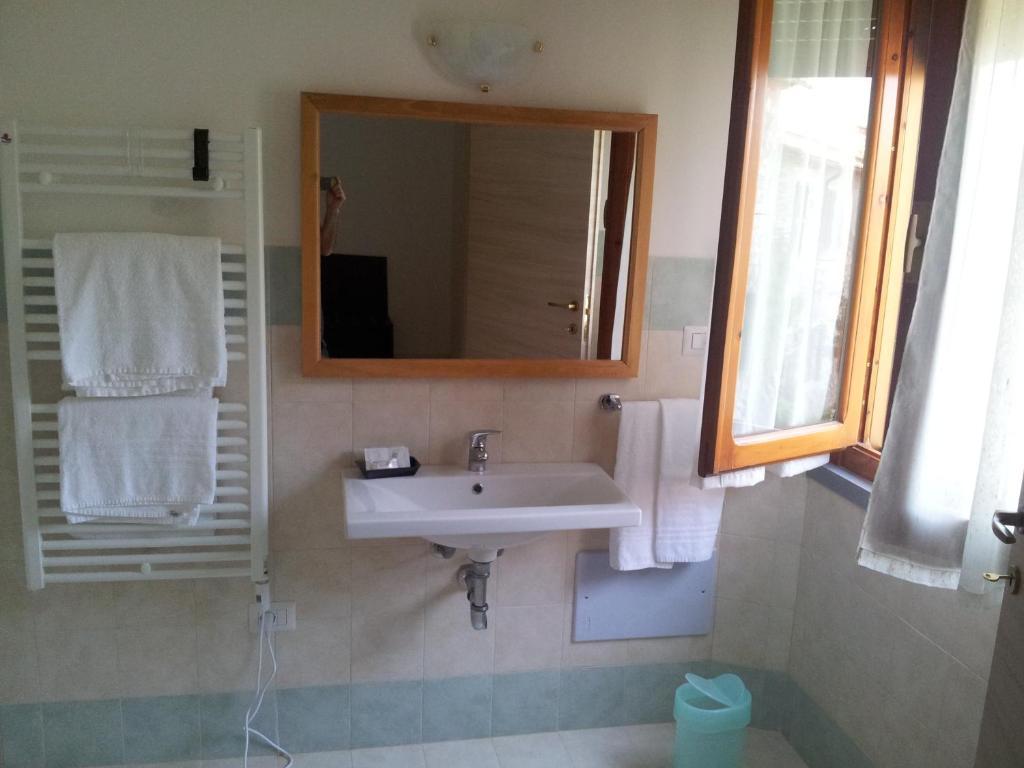 Bed and Breakfast Tellus Saturnia Habitación foto