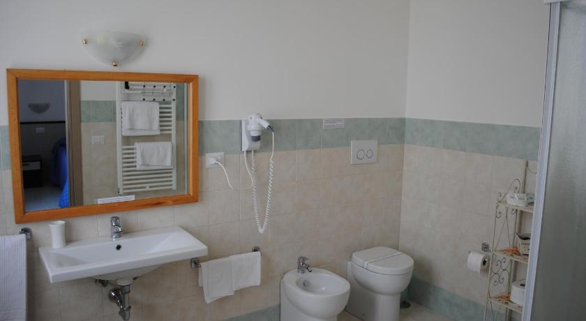 Bed and Breakfast Tellus Saturnia Habitación foto